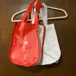 LULULEMON tote bags